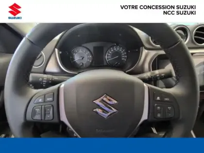 Photo 13 Suzuki Vitara  1.4 Boosterjet Hybrid 110ch Privilège MY25