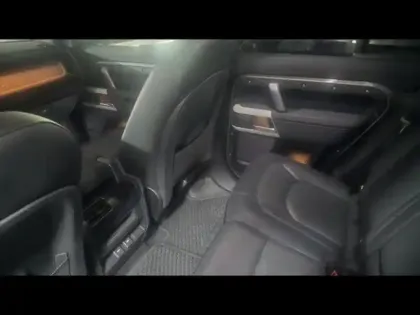Photo 29 Rover Defender  110 2.0 P400e X-Dynamic SE