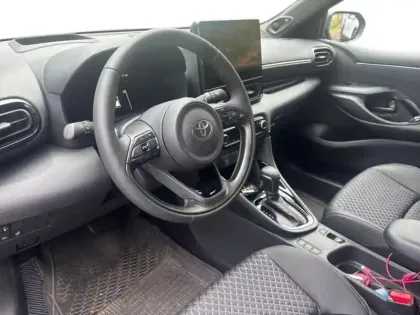 Photo 14 Toyota Yaris  130h Collection 5p MY26
