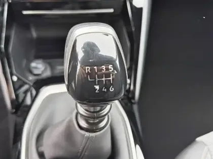 Photo 13 Peugeot 2008  100 S&S BVM6