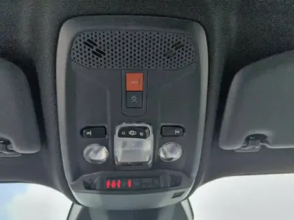 Photo 18 Peugeot 2008  Hybrid 110 e-DCS6