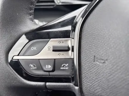 Photo 17 Peugeot 308  SW BlueHDi 130ch S&S EAT8