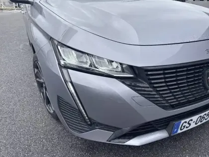 Photo 15 Peugeot 308  SW BlueHDi 130ch S&S EAT8
