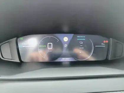 Photo 9 Peugeot 208  Electrique 54 kWh 156ch