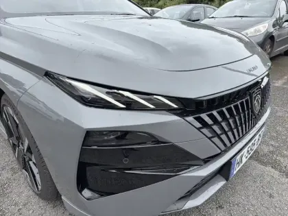 Photo 15 Peugeot 308  Plug-in Hybrid 195 ch e-DCS7
