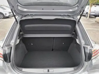 Photo 5 Peugeot 208  Hybrid 110 ch e-DCS6