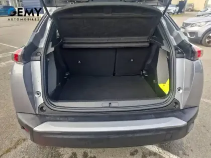 Photo 5 Peugeot 2008  PureTech 100 S&S BVM6