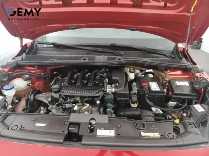 Photo 14 Peugeot 208  PureTech 75 S&S BVM5