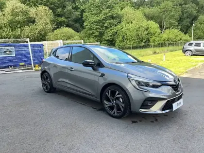 Photo 6 Renault Clio  E-Tech hybride 145