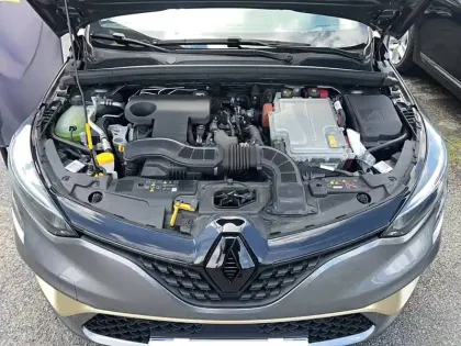 Photo 26 Renault Clio  E-Tech hybride 145