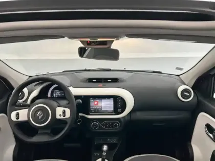 Photo 36 Renault Twingo  III E-Tech