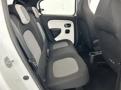 Photo 24 Renault Twingo  III E-Tech
