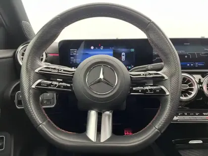 Photo 42 Mercedes Classe A  200 d 8G-DCT