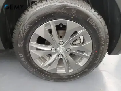 Photo 10 Peugeot 2008  PureTech 130 S&S EAT8