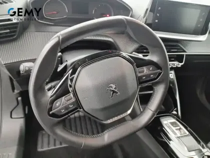 Photo 12 Peugeot 2008  PureTech 130 S&S EAT8