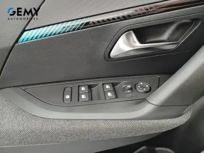 Photo 15 Peugeot 2008  PureTech 130 S&S EAT8