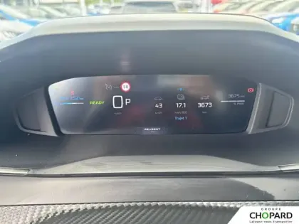 Photo 16 Peugeot 2008  Electrique 54 kWh 156 ch
