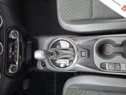 Photo 12 Nissan Juke  HYBRID 143