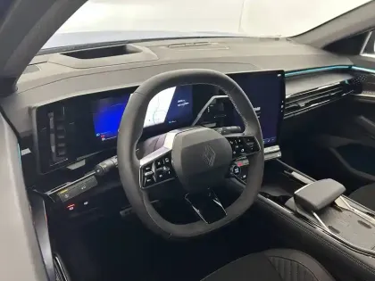 Photo 18 Renault Rafale  E-Tech full hybrid 200 ch
