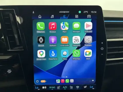 Photo 33 Renault Austral  E-Tech full hybrid 200 GSR2
