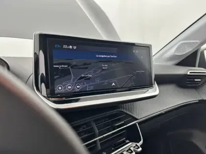 Photo 19 Peugeot 208  Hybrid 110 ch e-DCS6