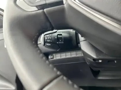 Photo 18 Peugeot 208  Hybrid 110 ch e-DCS6