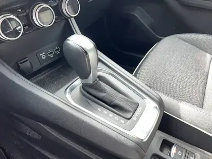 Photo 24 Renault Captur  E-Tech 145 - 21