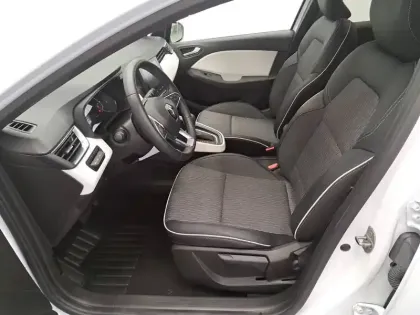 Photo 26 Renault Clio  E-Tech full hybrid 145