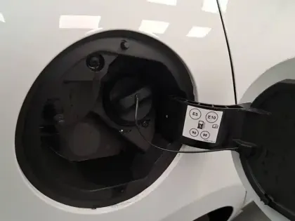 Photo 20 Renault Clio  E-Tech full hybrid 145