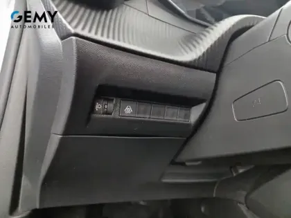 Photo 38 Peugeot 2008  Electrique 136 ch