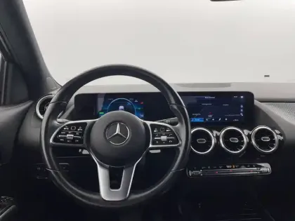 Photo 21 Mercedes GLA  250 e 8G-DCT
