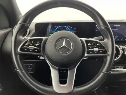 Photo 22 Mercedes GLA  250 e 8G-DCT