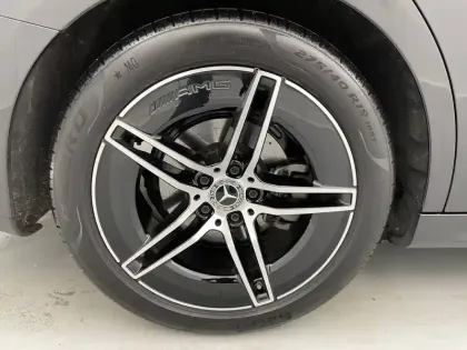 Photo 18 Mercedes Classe E  220 d 9G-Tronic
