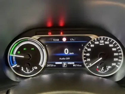 Photo 24 Nissan Juke  HYBRID 143