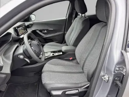 Photo 10 Peugeot 2008  Hybrid 145 e-DCS6