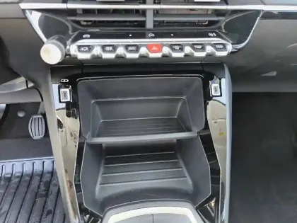 Photo 17 Peugeot 208  Turbo 100 ch BVM6