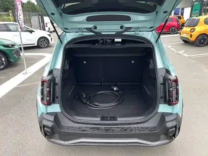 Photo 21 Renault 4 Renault  E-Tech Electrique 150 ch autonomie confort