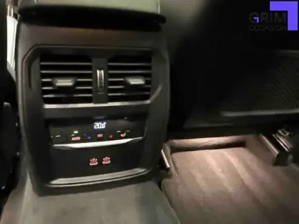 Photo 25 BMW Serie 3 318d 150 ch BVA8