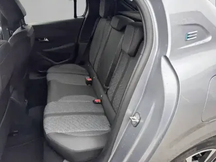 Photo 11 Peugeot 208  Electrique 54 kWh 156ch
