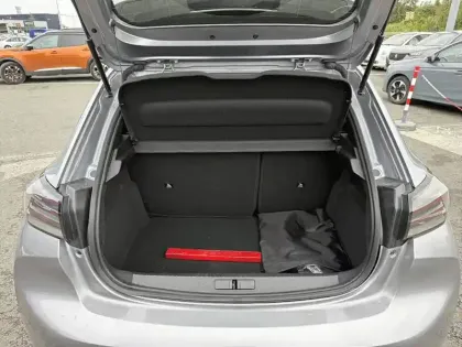 Photo 5 Peugeot 208  Electrique 54 kWh 156ch