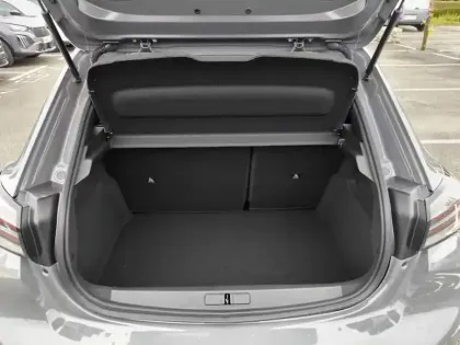 Photo 5 Peugeot 208  Hybrid 110 ch e-DCS6