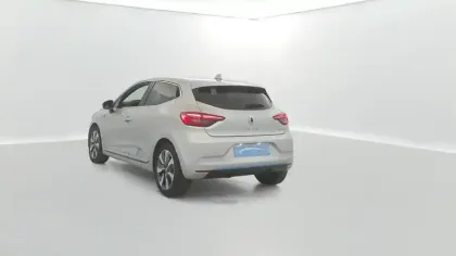 Photo 11 Renault Clio  E-Tech 140 - 21