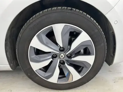 Photo 29 Renault Clio  E-Tech 140 - 21