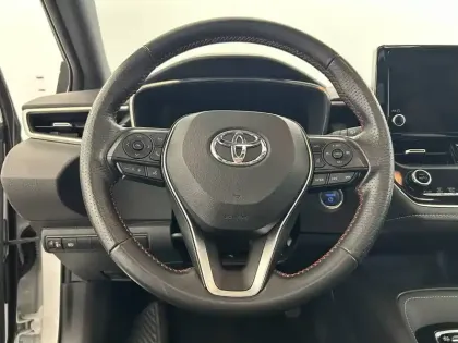 Photo 23 Toyota Corolla  Hybride 122h