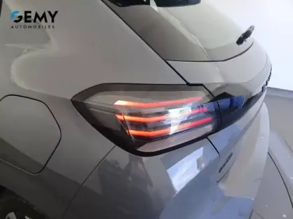 Photo 36 Peugeot 208  PureTech 100 S&S BVM6
