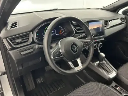 Photo 18 Renault Captur  E-Tech 145