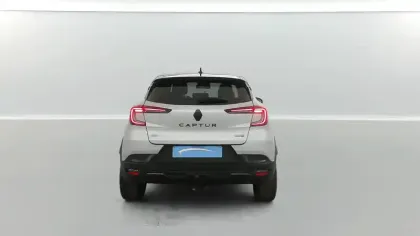 Photo 12 Renault Captur  E-Tech 145