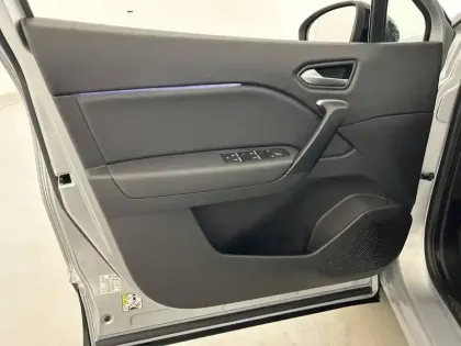 Photo 19 Renault Captur  E-Tech 145