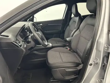 Photo 17 Renault Captur  E-Tech 145