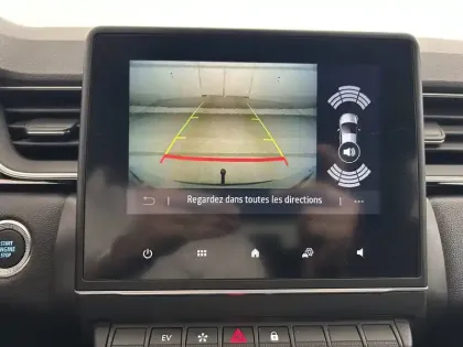 Photo 32 Renault Captur  E-Tech 145